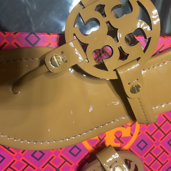 Tory Burch Miller - Size 7.5 Sand Patent - Picture 7 of 10